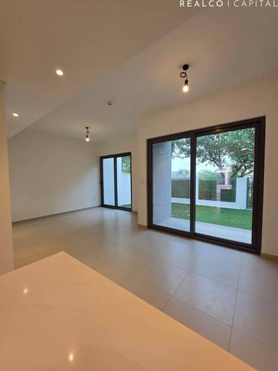 3 Bedroom Townhouse for Rent in Tilal Al Ghaf, Dubai - Premium 3BR Townhouse | Walk to Pool & Park | Family Community
