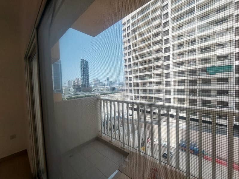 4 Balcony 1. jpeg