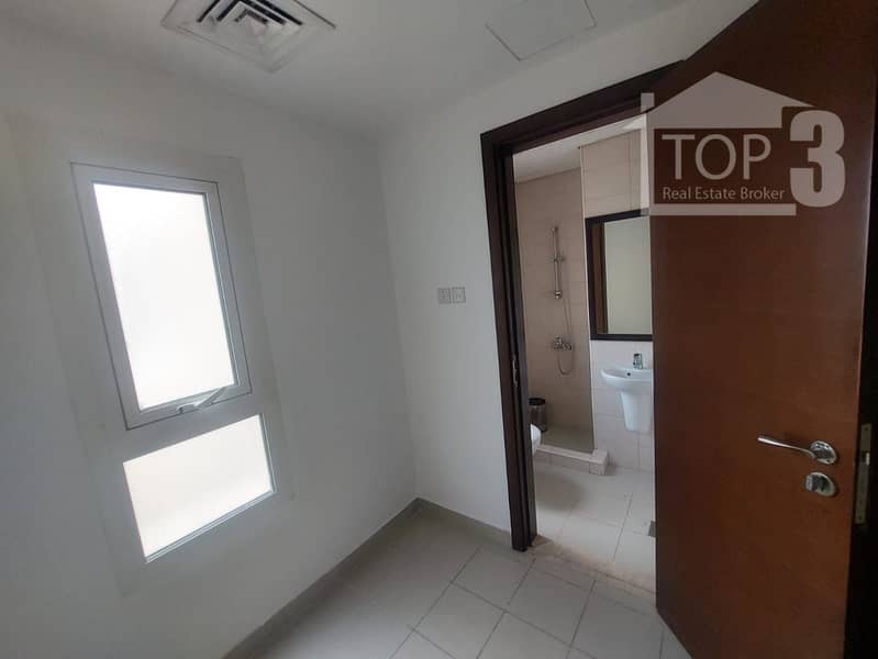 8 Bath Room 2 . jpeg