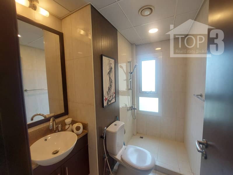 11 Bathroom 2 . jpeg