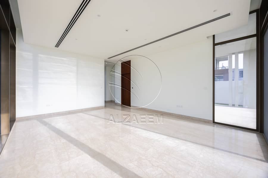 24 021A4351-HDR. jpg