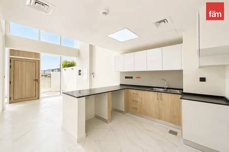 2 Camere Townhouse in affitto a Rukan, Dubai - Villetta a schiera a Rukan，Rukan 3, 2 camere da letto, 105000 AED - 15893461