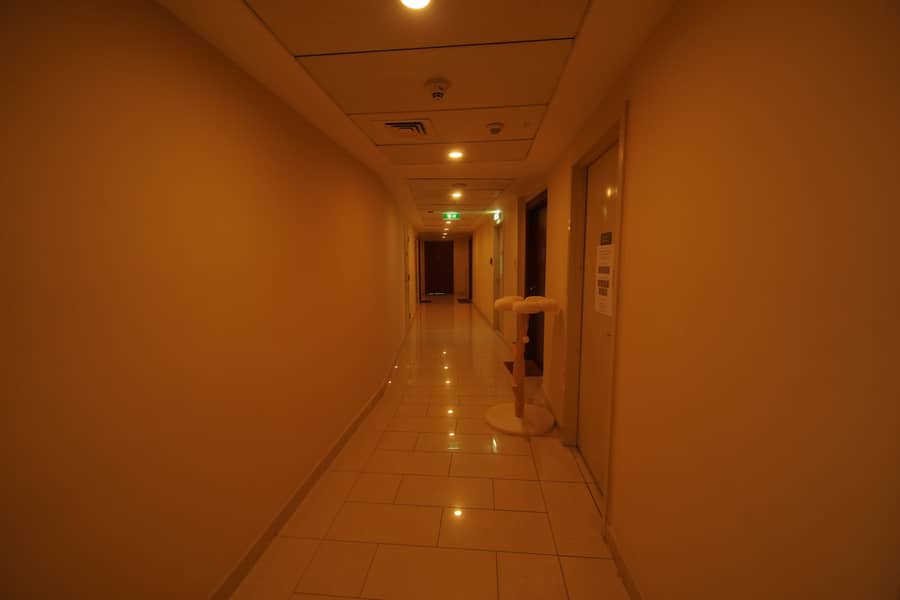 9 12084. JPG