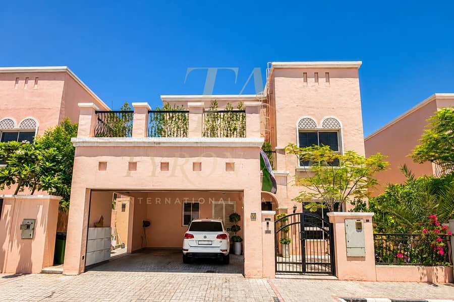SINGLE ROW | SPACIOUS LAYOUT | PRIVATE GARDEN | PRIME LOCATION SINGLE ROW | SPACIOUS LAYOUT | PRIVATE GARDEN | PRIME LOCATION