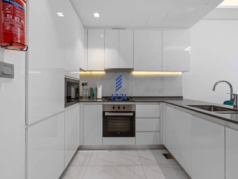 11 Samana Hill 421 4. jpg