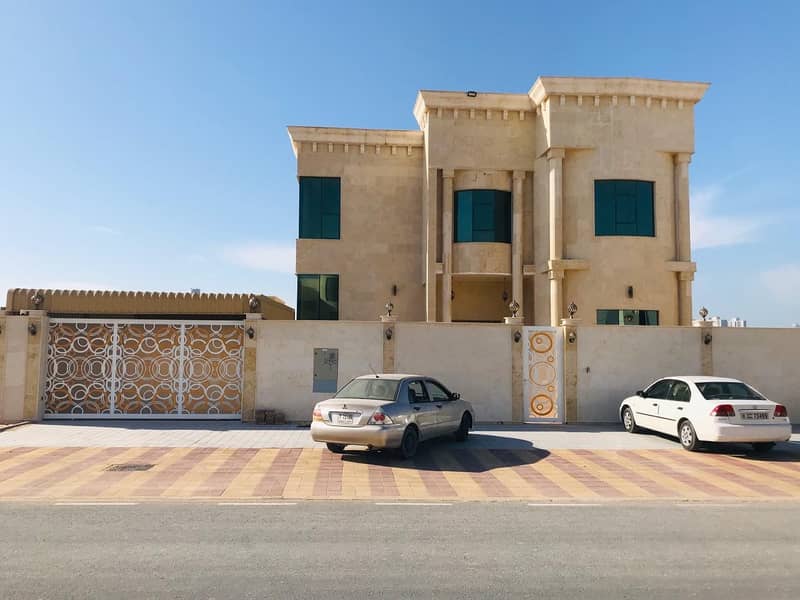 For rent luxury European design villa in Sharjah, near the modern Sheikh Mohammed bin Zayed Street   Close to all services and Sheikh Mohammed Street  Consisting of  5 master bedrooms with decors  2 big hit  Fully equipped kitchen on the neighbor street