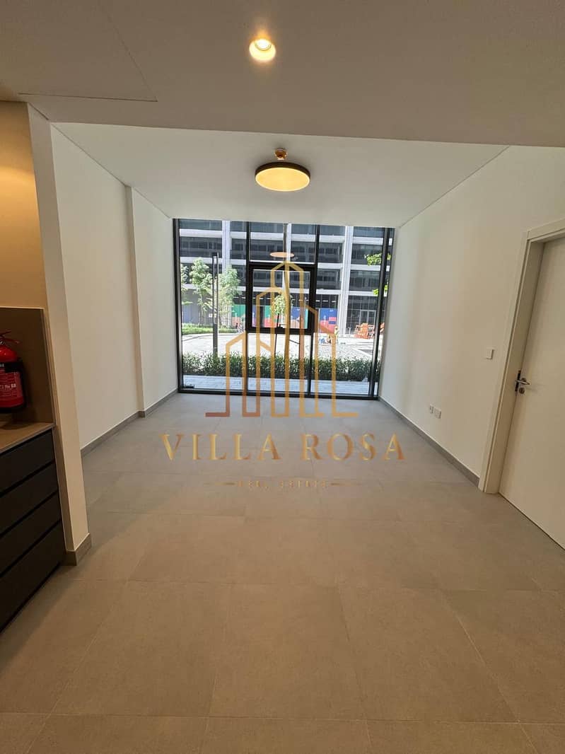 4 4. jpeg