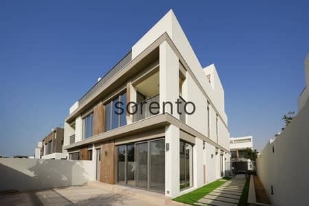 5 Bedroom Villa for Sale in Tilal Al Ghaf, Dubai - Fully Renovated | Single Row | Vacant