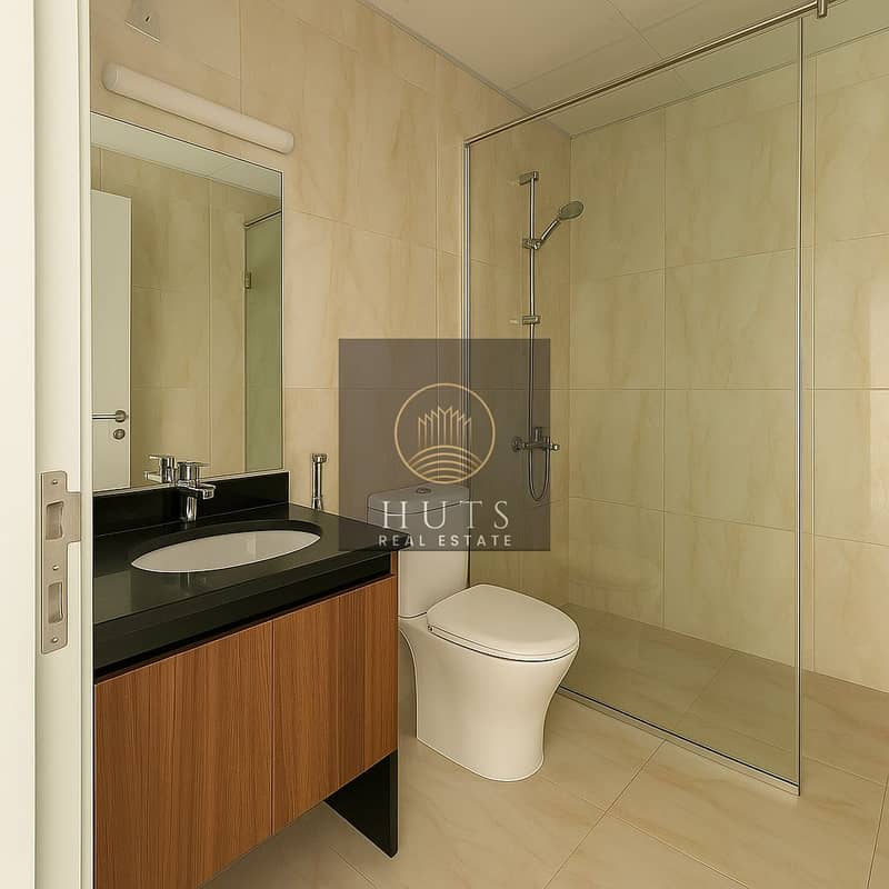 7 Master Bathroom. png