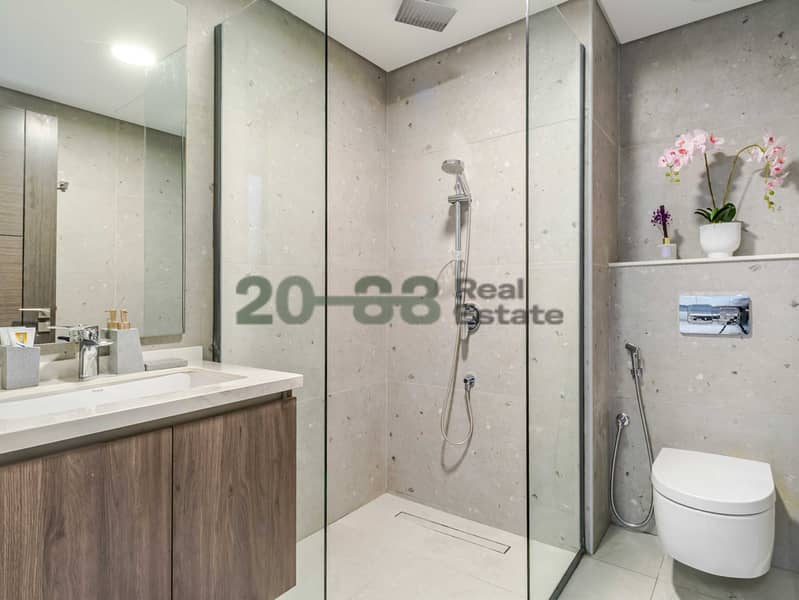 20 Paragon1300016. jpg