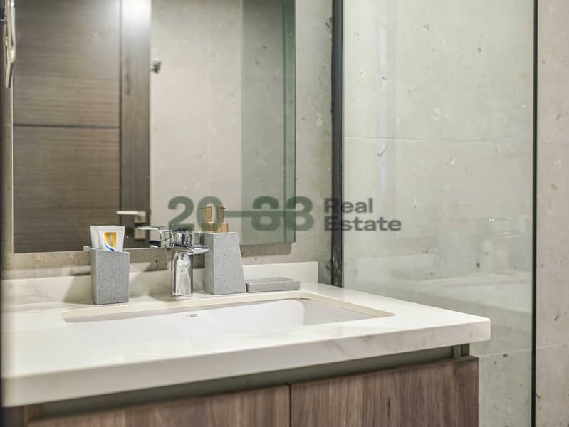22 Paragon1300018. jpg