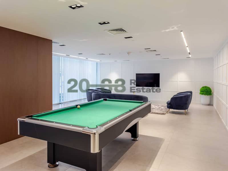 28 Paragon1300045. jpg