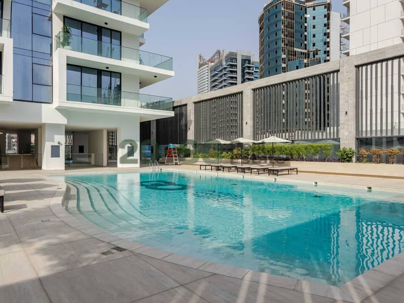 43 Paragon1300041. jpg