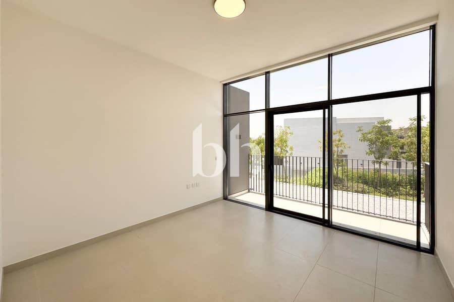 8 images image img
