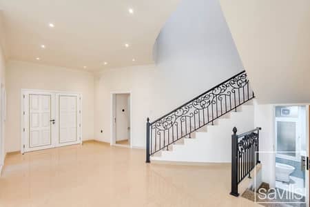 5 Bedroom Villa for Rent in Umm Suqeim, Dubai - 5 En-suite Bedroom | Maids room | Premium location