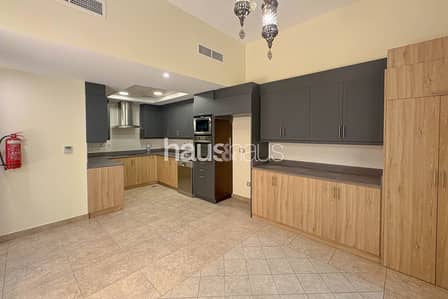 4 habitaciones Villa para en Alquiler en Mudon, Dubai - Villa en Mudon,Al Salam, 4 dormitorios, 260000 AED - 15561402 4 habitaciones Villa para en Alquiler en Mudon, Dubai - Villa en Mudon,Al Salam, 4 dormitorios, 260000 AED - 15561402