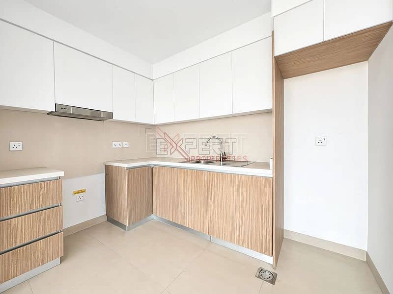 4 Image 4