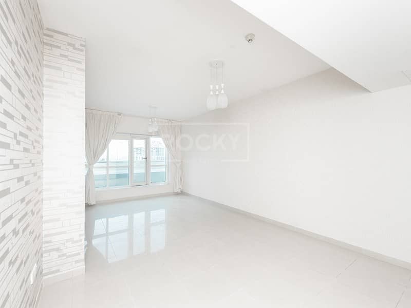 Spacious | 1 Bed with Terrace | Low Floor | Lake Point