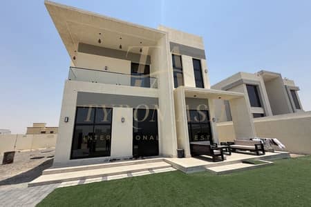 فیلا 4 غرف نوم للايجار في العوير، دبي - فیلا في العوير 4 غرف 230000 درهم - 15901780