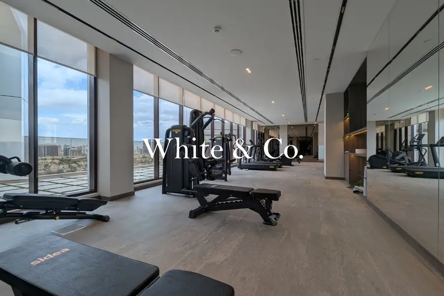 GOLF COURSE VIEWS | HIGH FLOOR | TENANTED
