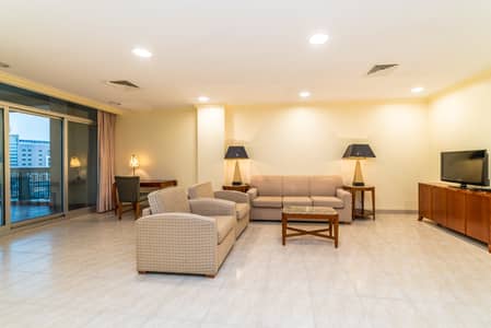 3 habitaciones Apartamento para en Alquiler en Deira, Dubai - Al Ghurair Center 410 -1. jpg