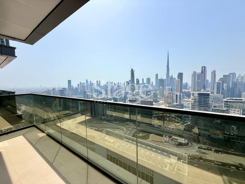 AMAZING BURJ KHALIFA VIEW | 3BED+MAID | SPACIOUS AMAZING BURJ KHALIFA VIEW | 3BED+MAID | SPACIOUS