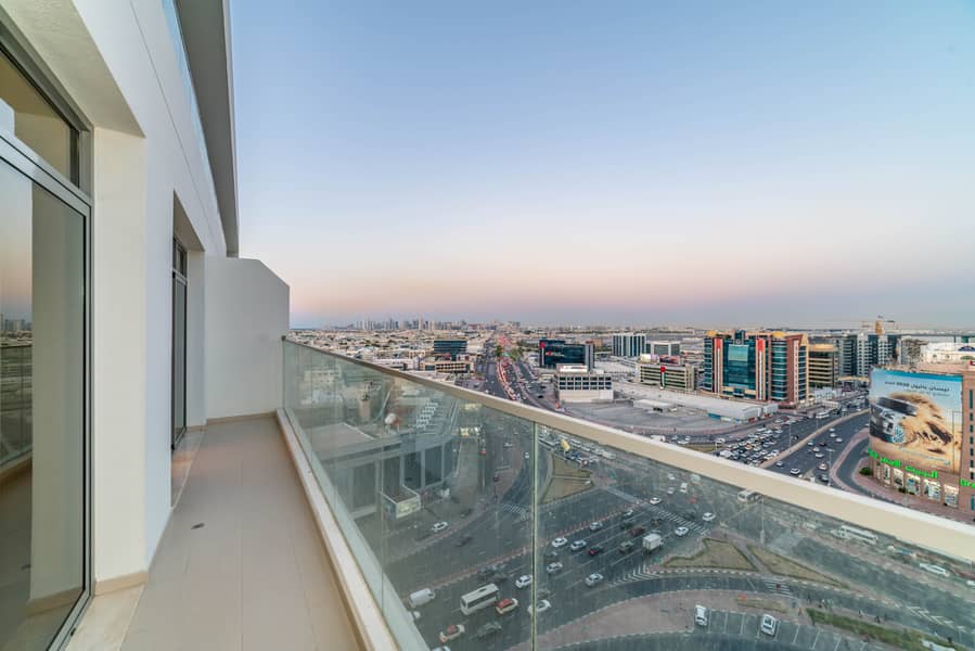11 REA04238PortSaeed9. jpg