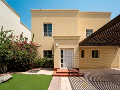 3 Bedroom Villa for Rent in The Lakes, Dubai - Exquisite Villa | Spacious Layout | Private Garden
