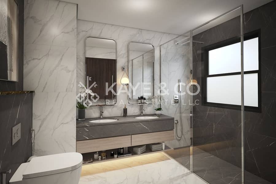 12 Greenwoods - Master Bath. png