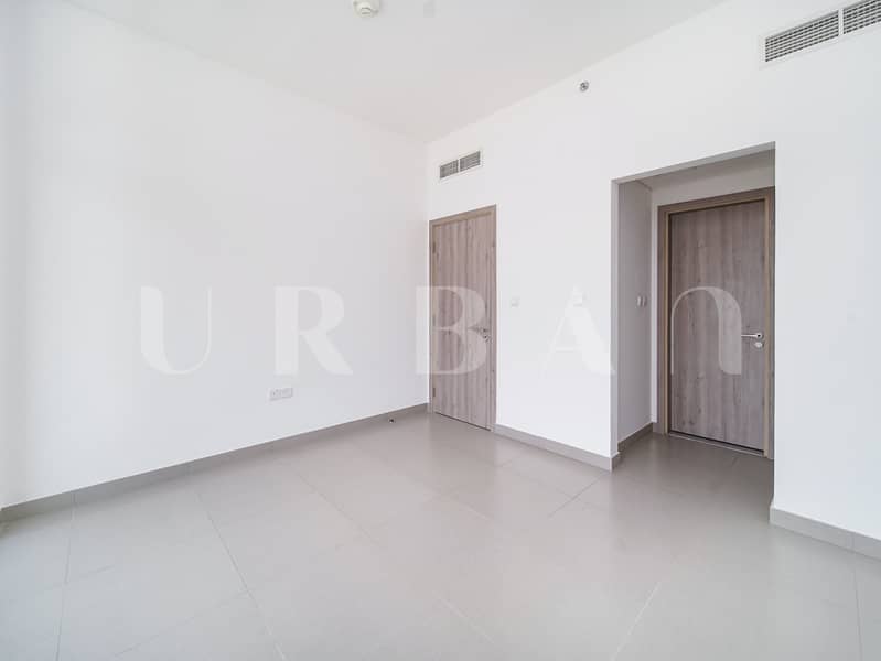 13 ADU00048. jpg