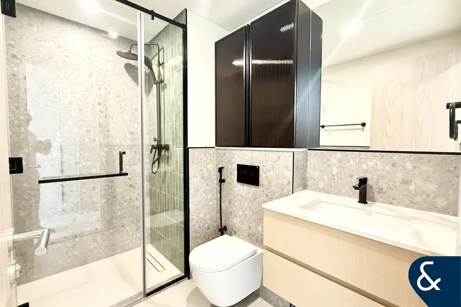 Vacant | Stunning Park Views In Every Room