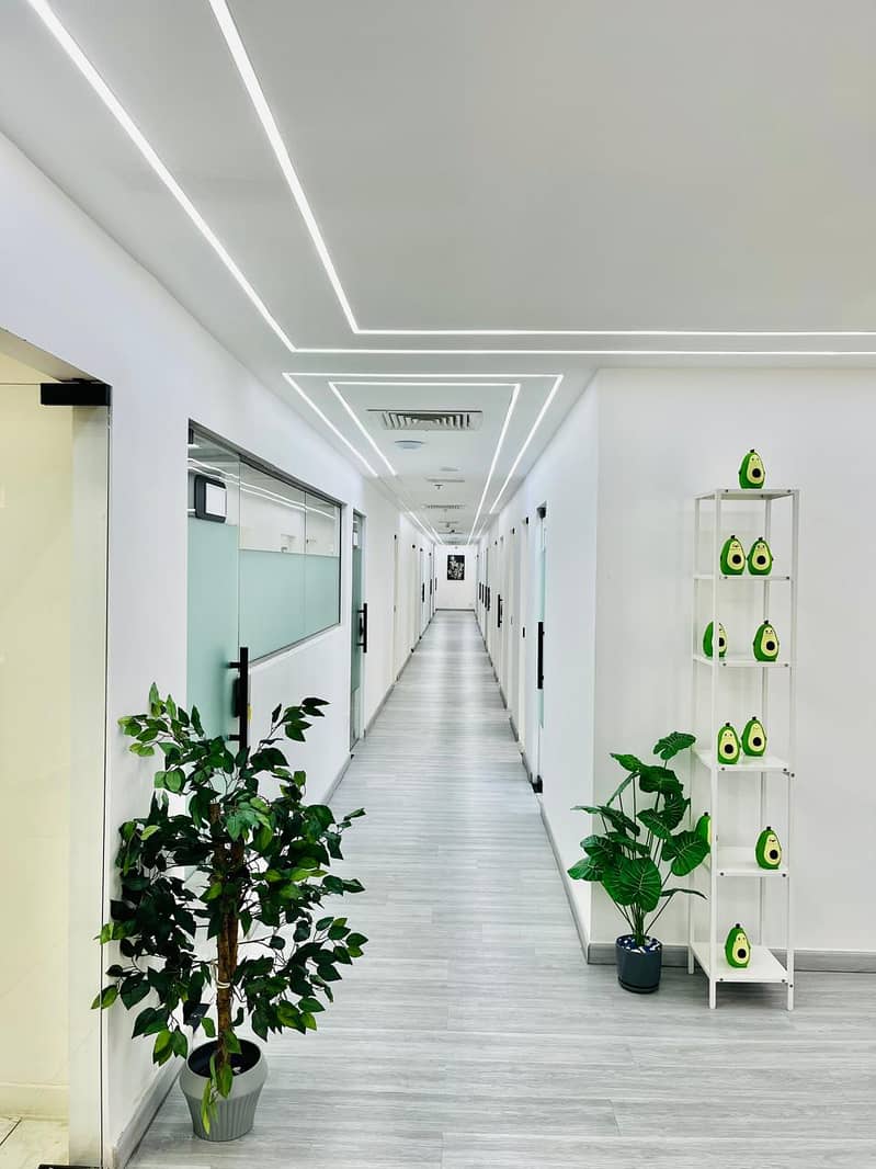 6 HALLWAY. jpeg