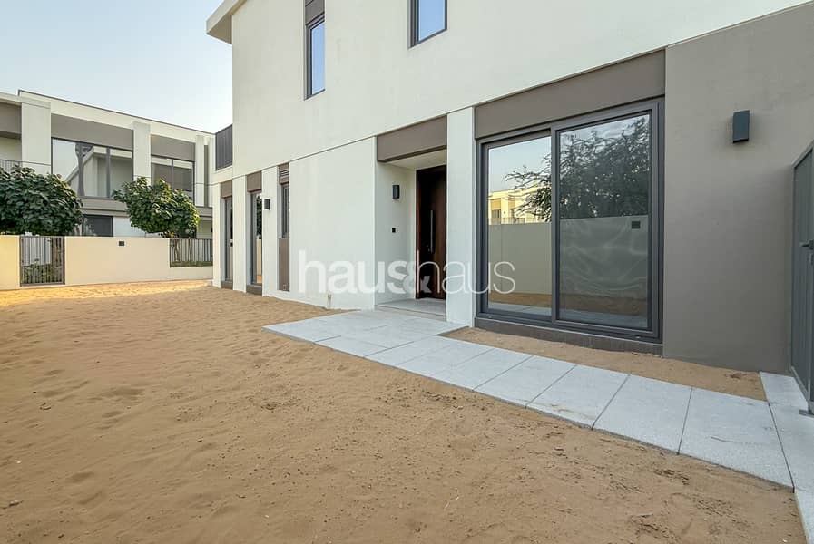 Exclusive | Internal | Vacant | Upgraded Home - Image 1