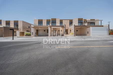 4 Bedroom Villa for Sale in Mohammed Bin Rashid City (MBR City), Dubai - Exclusive | Single Row | Tenanted | Mid Villa