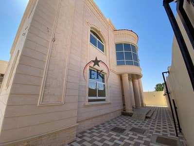 Villa para en Alquiler en Asharij, Al Ain - IMG_0288. jpeg Villa para en Alquiler en Asharij, Al Ain - IMG_0288. jpeg