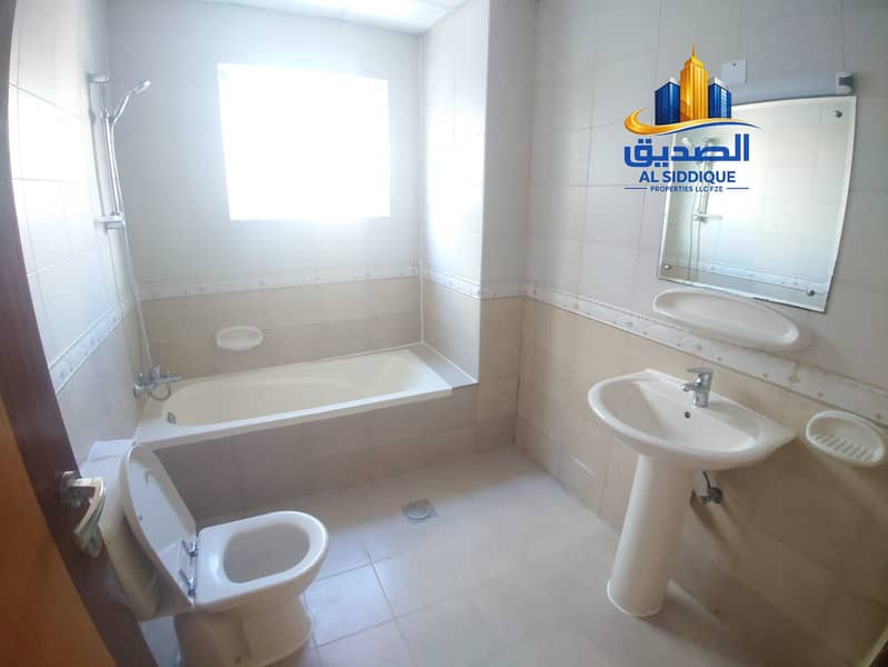 4 d5d200c2-291e-44bd-8506-ade938d40dee-1_all_9038. jpg
