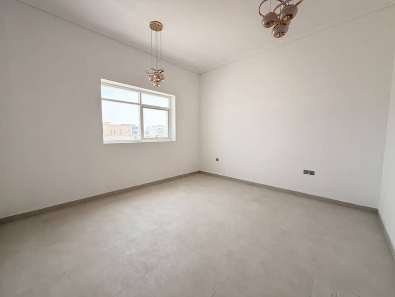 38 1000461717. jpg