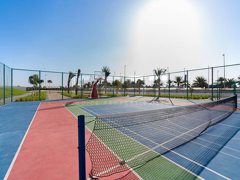 External Photos of Waters Edge Yas Island Abu Dhabi UAE(16). jpg External Photos of Waters Edge Yas Island Abu Dhabi UAE(16). jpg