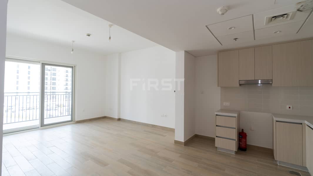 4 1BR Apt Watersedge Yas Island Abu Dhbai UAE (1). jpg