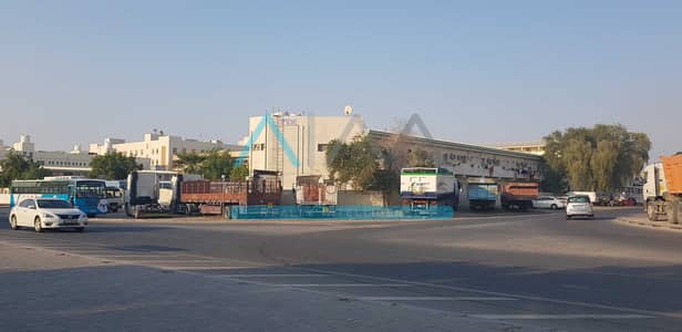Labour Camp para en Alquiler en Al Quoz, Dubai - 20181206_160532. jpg