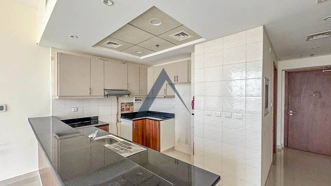 10 Property Image