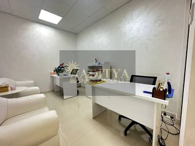 Office in Affitto a Deira, Dubai - 002e1152-8af9-42df-b68a-360c0b9b9b76. jpg