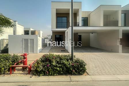 4 Bedroom Townhouse for Sale in Arabian Ranches 3, Dubai - Brand new | Large Plot | Area Expert