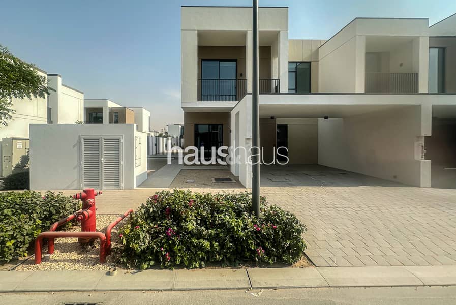 Brand new | Large Plot | Area Expert Brand new | Large Plot | Area Expert