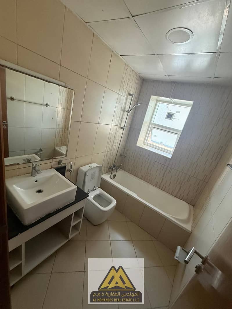 13 a07ebbaa-ad94-4184-a78e-4bf01b0f9ad2. jpg