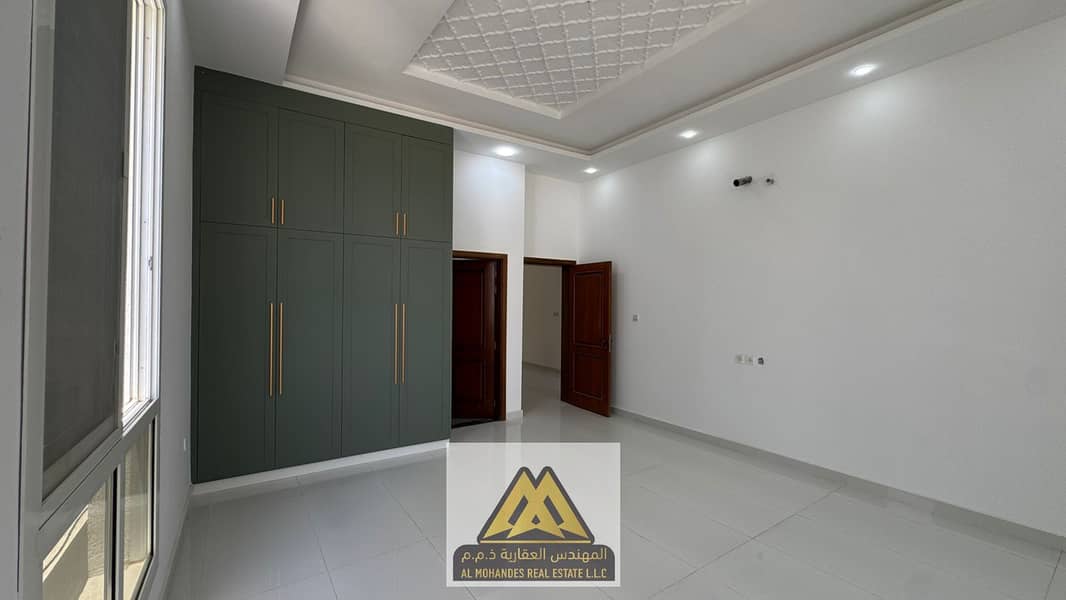 10 95db8ed6-ac72-49cb-bedd-c79b62c2db67. jpg