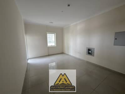 1 habitación Apartamento para en Alquiler en Al Jurf, Ajman - WhatsApp Image 2026-07-20 at 2.52. 32 PM (2). jpeg 1 habitación Apartamento para en Alquiler en Al Jurf, Ajman - WhatsApp Image 2026-07-20 at 2.52. 32 PM (2). jpeg