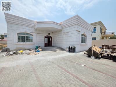 3 Cпальни Вилла в аренду в Аль Азра, Шарджа - 03dad416-8545-40dd-98d5-f19f62013122. jpg 3 Cпальни Вилла в аренду в Аль Азра, Шарджа - 03dad416-8545-40dd-98d5-f19f62013122. jpg