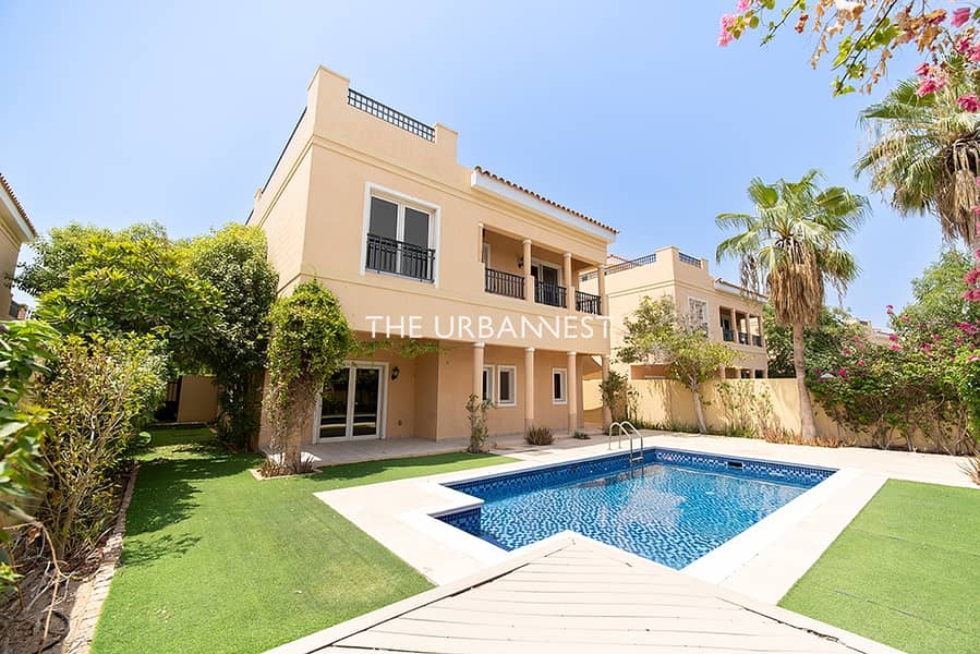 Park Facing | Well Maintained 5 BHK | with Pool Park Facing | Well Maintained 5 BHK | with Pool