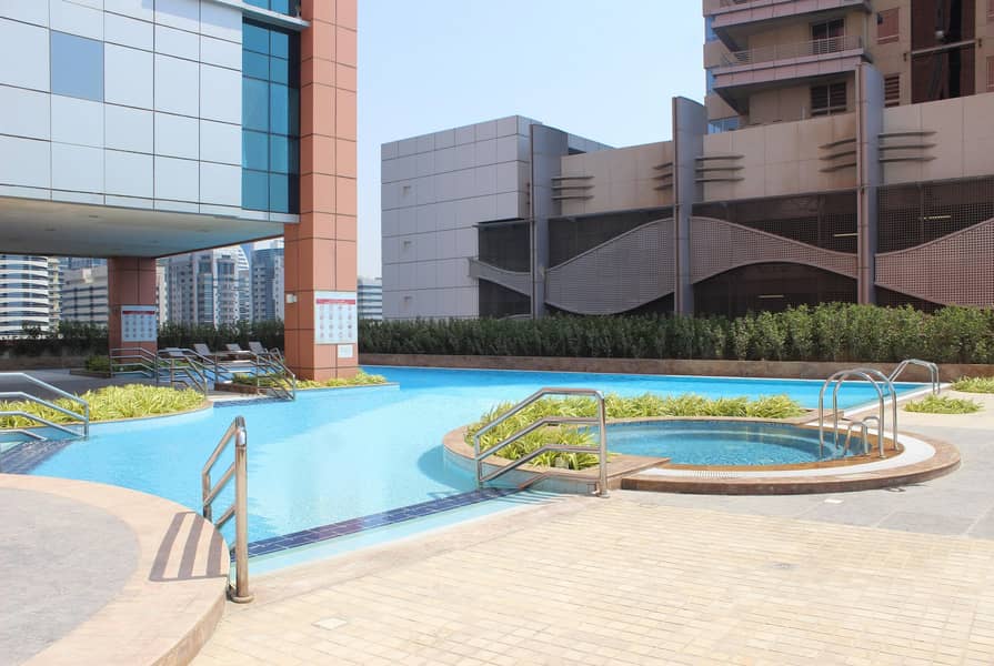 Spacious 3 Bedroom in Dubai Jewel Tower Spacious 3 Bedroom in Dubai Jewel Tower